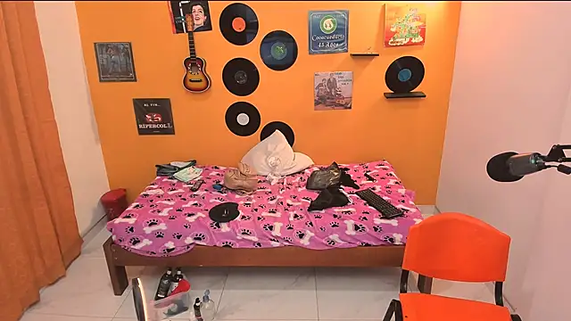 meisevil77 - Meisevil77's free webcam