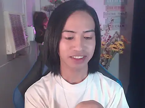 Miracle_TheBrat webcam