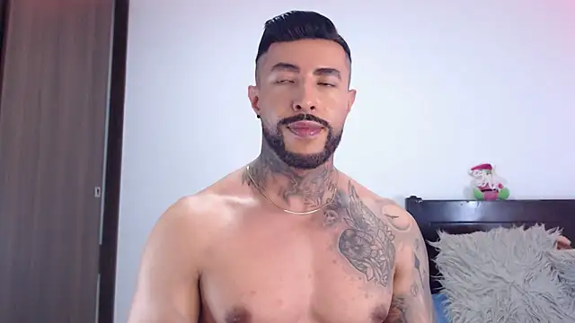 andrea_de_lucaa webcam