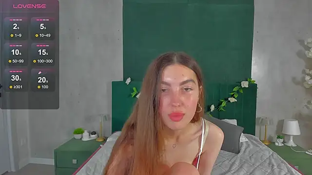 LiraRevery webcam stripchat model stream image