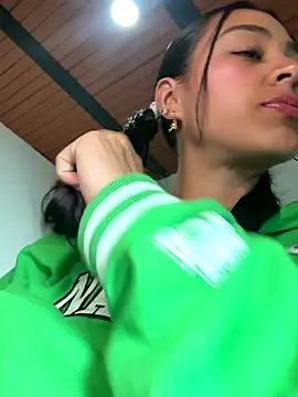 paisitahot1975 webcam