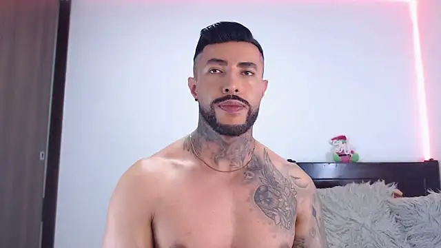 andrea_de_lucaa webcam