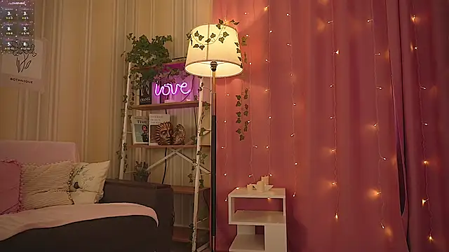 IsabellaTorrance webcam