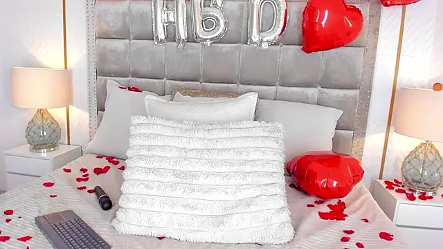 dakotawangi (F young) - 🍭Move hips + turn around + drop pants🍭