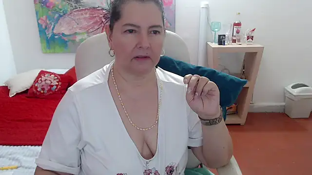 leonela_69 webcam