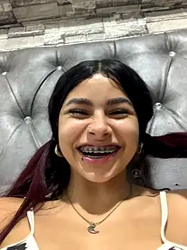 Webcam Model (Kim_Luna1)  is live.Free join now!