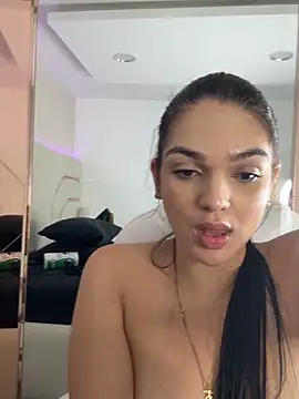 Webcam Model (catalina_garciaa)  is live.Free join now!