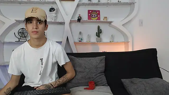 BOYS_OF_MILAMBER webcam