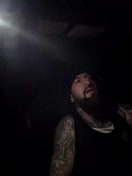 Beardedtattood webcam