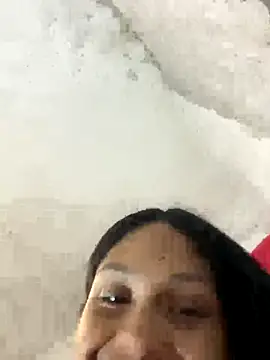 Messy-diana21 webcam