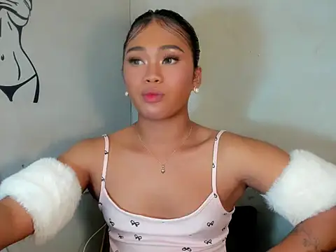 Exotic_alyssa69 webcam