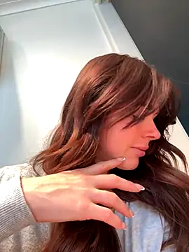 aus_queen (F young) - Cum #1