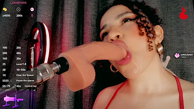 Queen_Deepthroat webcam