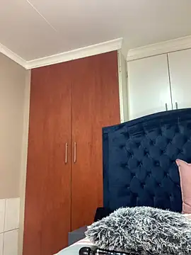 VeryGoodBadGirl1 webcam