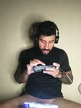 alexsexygamer - Alexsexygamer's free webcam