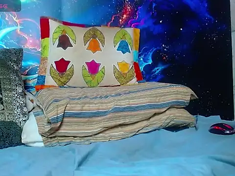 Clouer_glow16 webcam