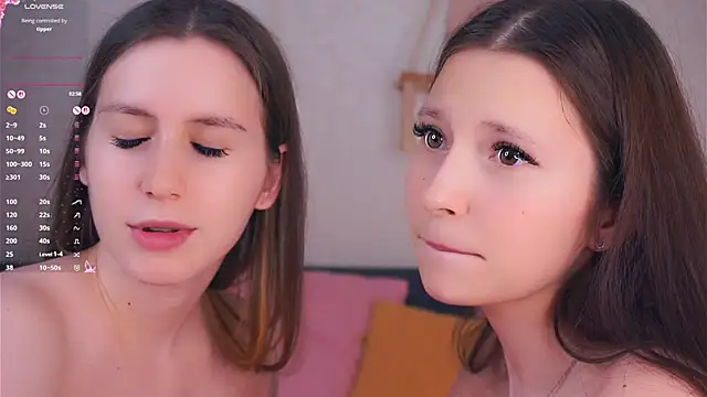 gabriellelynchard (G teen) - long flash boobies close to cam😵😵