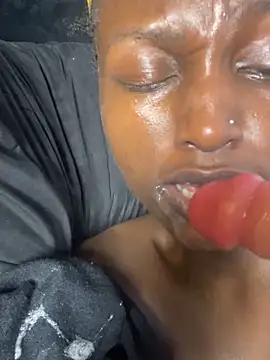 Webcam Model (Random_cummer)  is live.Free join now!