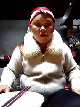 -kitty-92 - -Kitty-92's free webcam