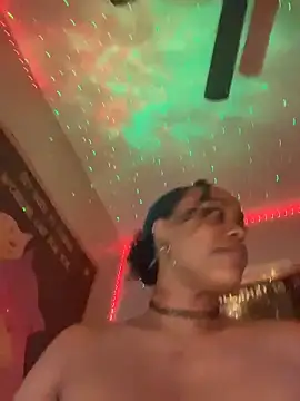 Webcam Model (loveluna8)  is live.Free join now!