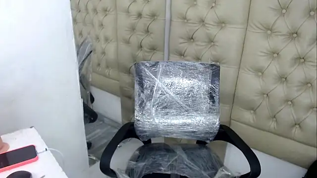 Jessica Hott (JessicaHott01)