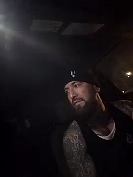 beardedtattood (Ask my age) - Stroke my cock for 5 minutes