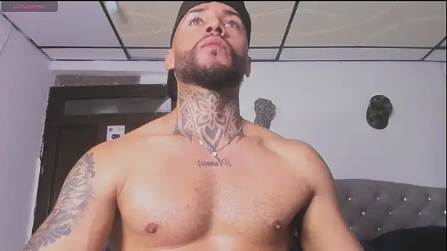 gigohot (M young) - masturbation show