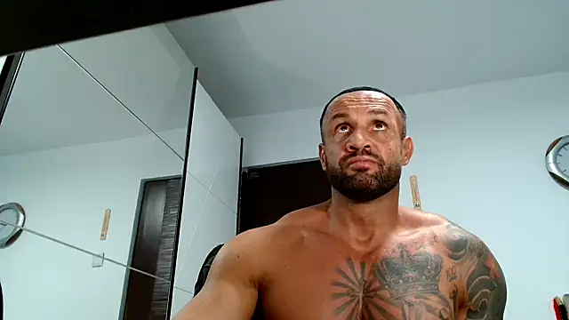 Magnificmuscles89 webcam