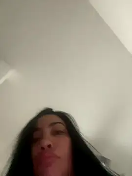 CamilaSava webcam