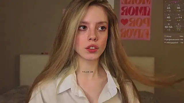 TiffinyMergist – webcam model profile photo