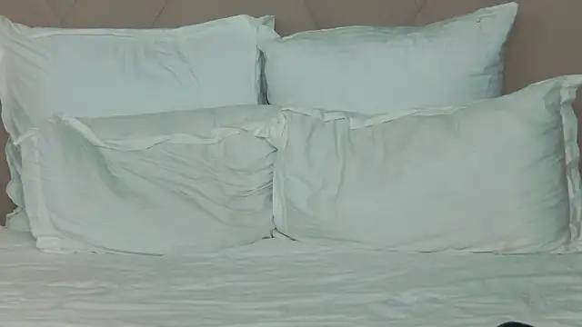 KristinaMaers webcam