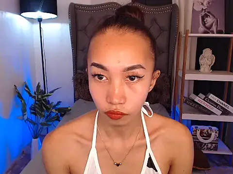 Sweet_kittyxx webcam