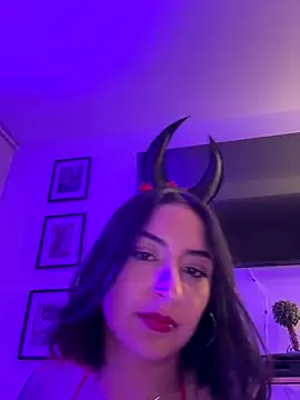 Rae_Lil_White webcam