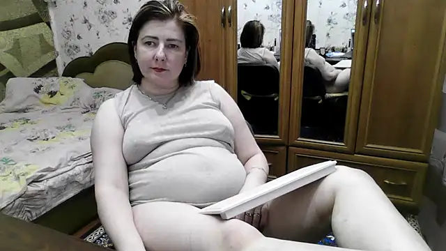 SophieNightAh webcam