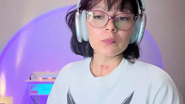 Qadeshoficial webcam