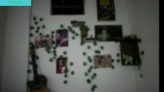 StrangeDesire webcam