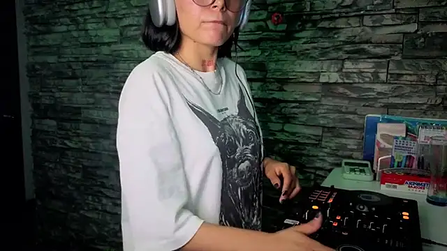 Qadeshoficial webcam