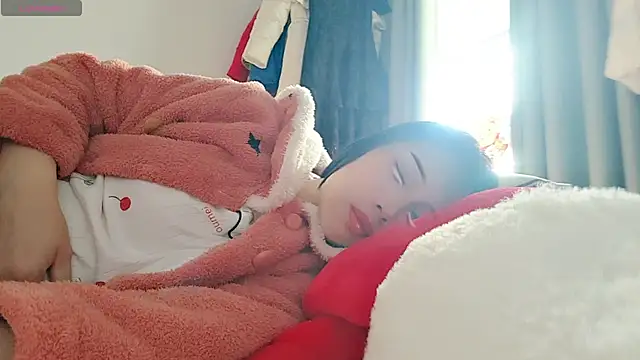 Yan61 webcam stripchat model stream image