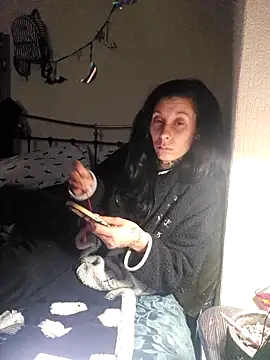 Webcam Model (DarkAngelz1)  is live.Free join now!