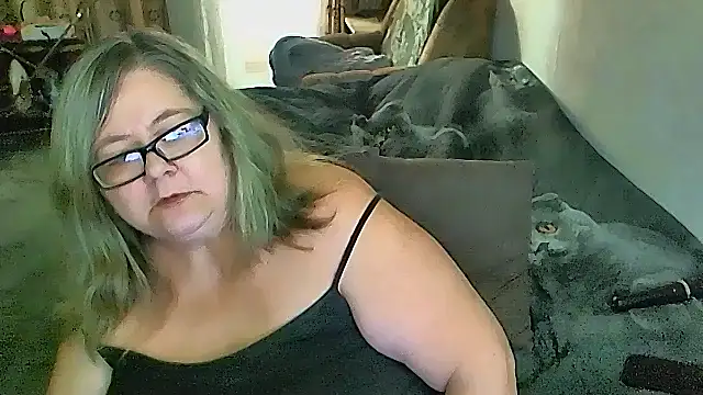 sex2 (F mature) - naked, squirt