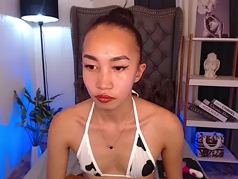 Sweet_kittyxx webcam