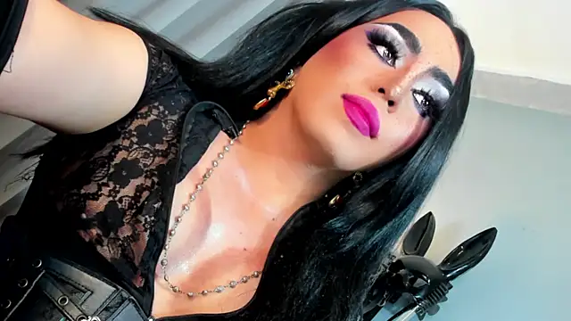 dominaaurumxxx (T young) - I ​need ​a ​SLUTTY ​BOTTOM ​to ​breed .