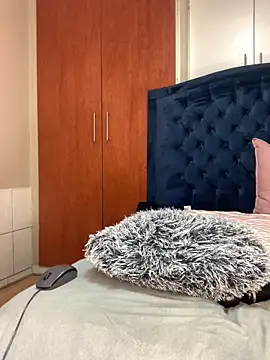 VeryGoodBadGirl1 webcam