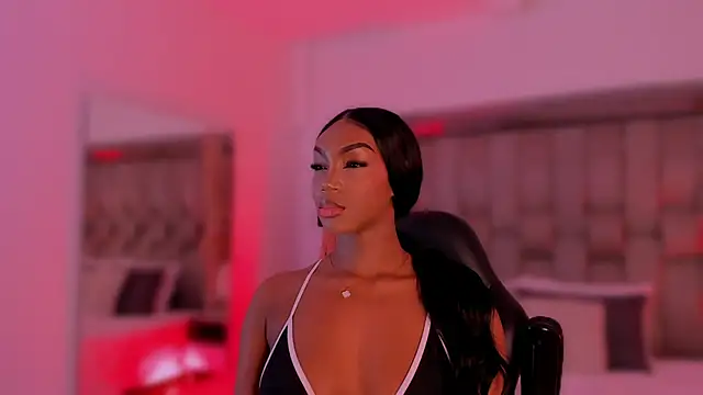 ChaynnaCooper webcam