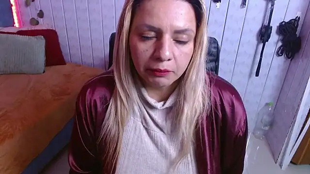 Kathaleyagrayyass webcam