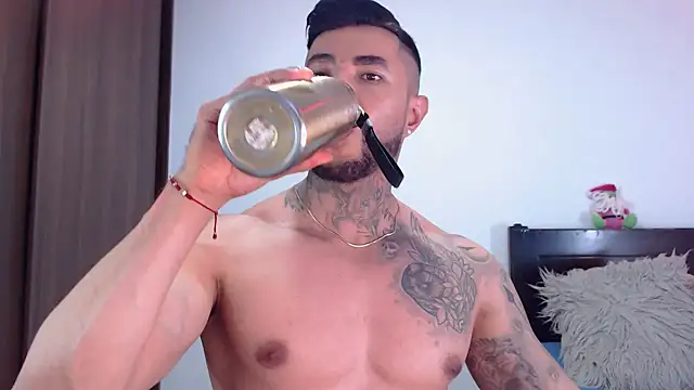 andrea_de_lucaa webcam