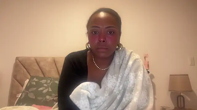 ChocolateCakeQueen webcam