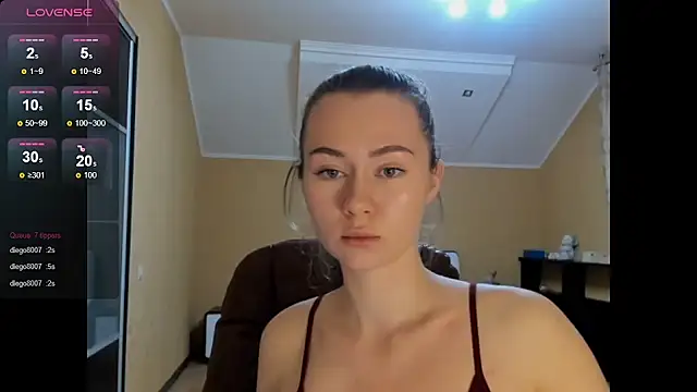 MadeleineWiliams webcam