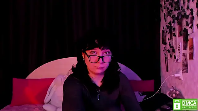 dreamgirllovee webcam