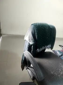 Webcam Model (Pihu_Chopra) is live